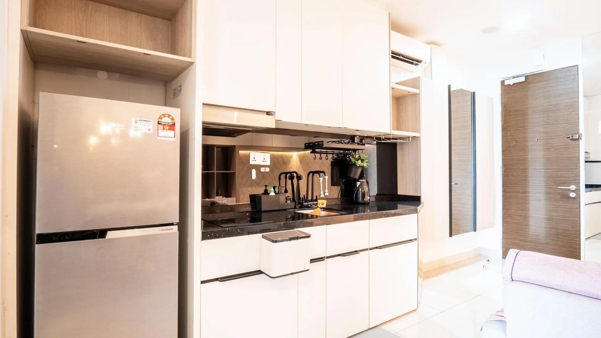Aparthotel H20 Residence Ara Damansara By Airhost Petaling Jaya